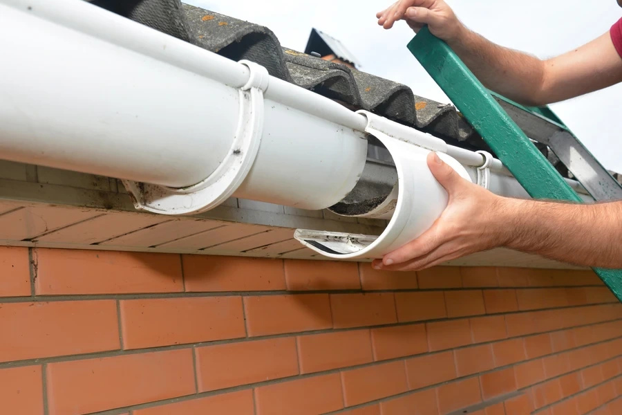 How Old Gutters Can Undermine New Window Installs in Huntsville, AL How Old Gutters Can Undermine New Window Installs in Huntsville, AL